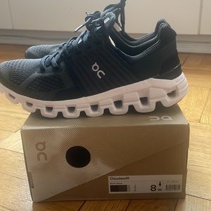 Cloudswift, black, size 8 women, new with tags and box